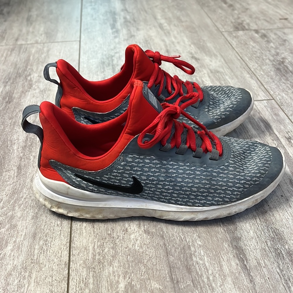 Nike Rival 6Y Red and Gray Shoes - Picture 6 of 8